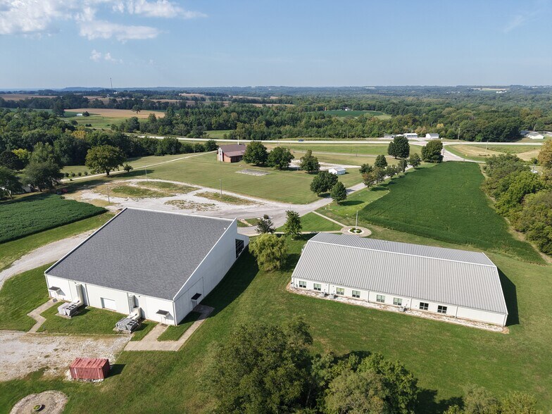 More Photos Of 810 Soldiers Way, Evansville Schools For Sale