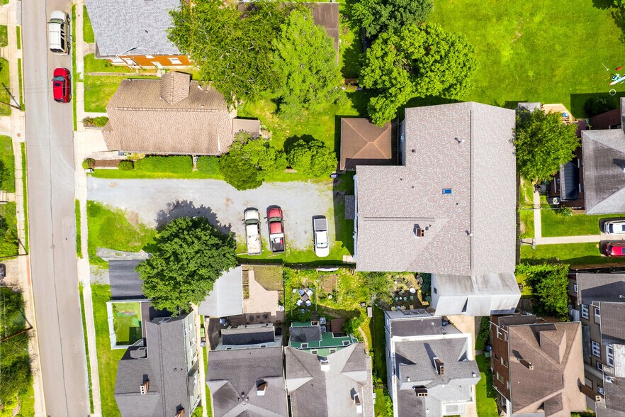 More Photos Of 320 Watts St, Morgantown Apartments For Sale