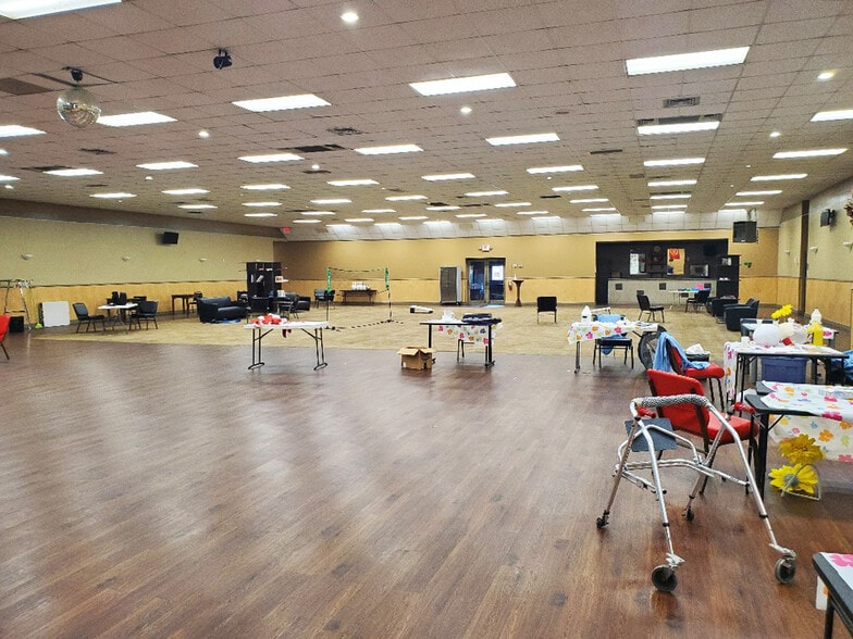 More Photos Of 120 S Napoleon Ave, Columbus Religious Facility For Sale