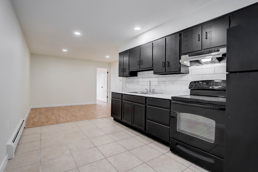 More Photos Of 5661 W Green Meadows Pl, Denver Apartments For Sale