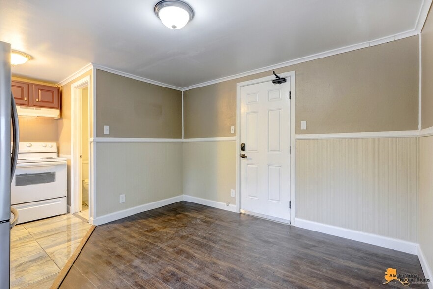 More Photos Of 1335 Hyder St, Anchorage Apartments For Sale