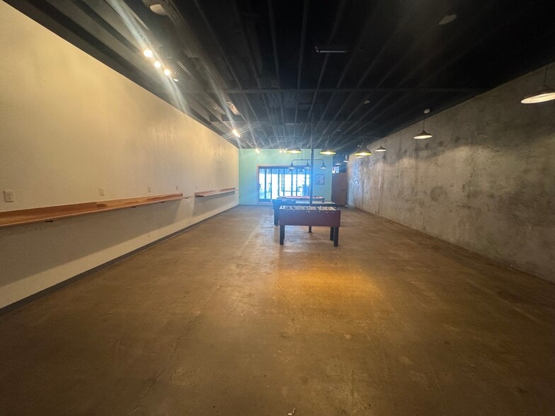 More Photos Of 4845-4847 Newport Ave, San Diego Storefront For Lease