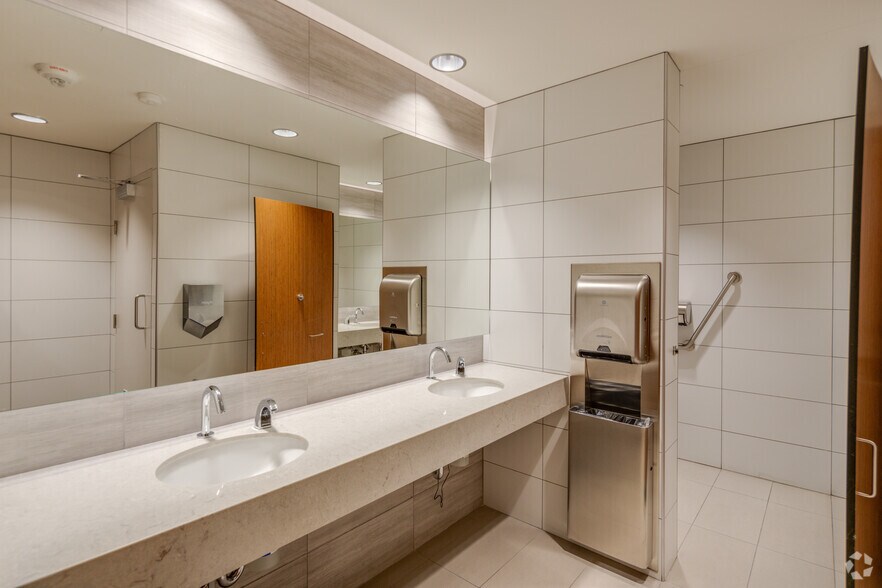 Photo of 22nd Floor Ste 2200