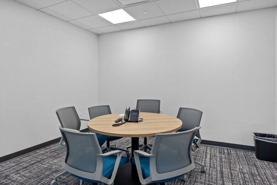 More Photos Of 1000 Northbrook Dr, Trevose Office For Sale