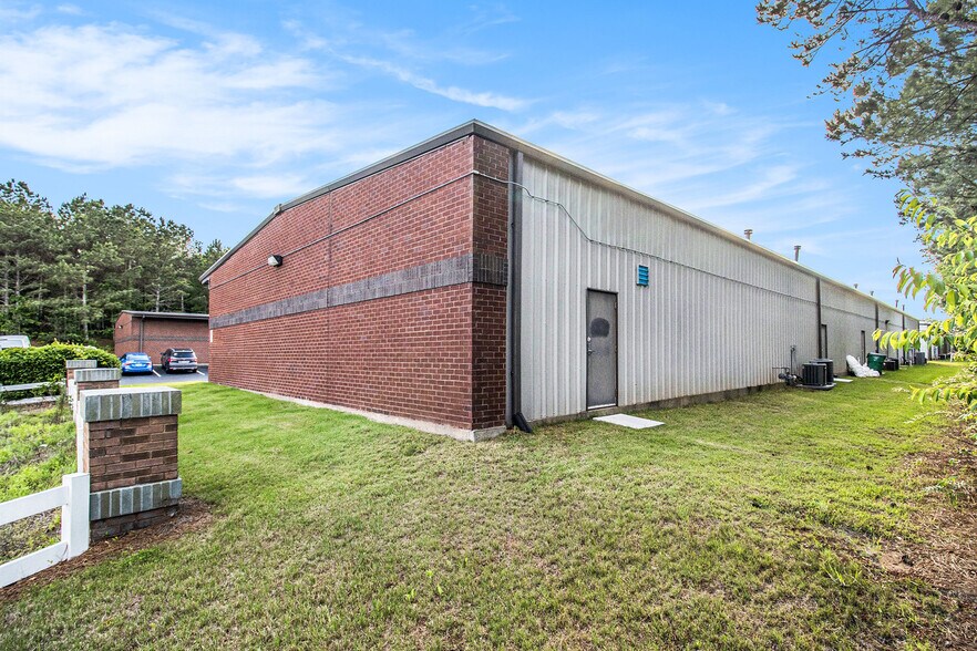 More Photos Of 741 Harry McCarty Rd, Bethlehem Light Distribution For Lease