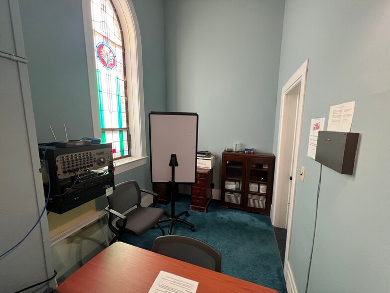More Photos Of 321 W John St, Newberry Religious Facility For Sale