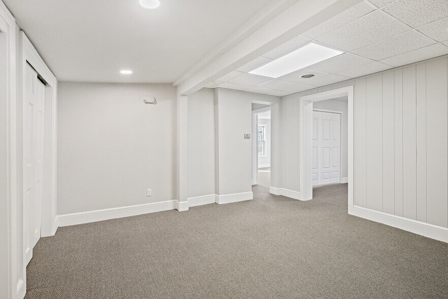 More Photos Of 229 E Main St, Westminster Office For Lease