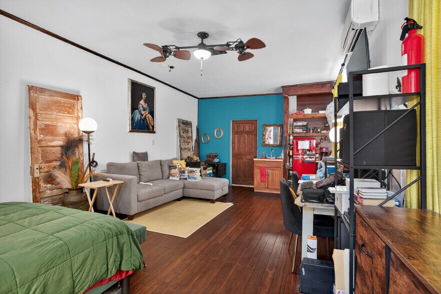 More Photos Of 834 Josephine St, New Orleans Apartments For Sale