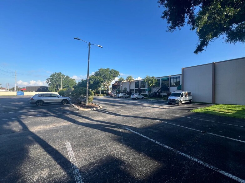 More Photos Of 7815 N Dale Mabry Hwy, Tampa Office For Lease