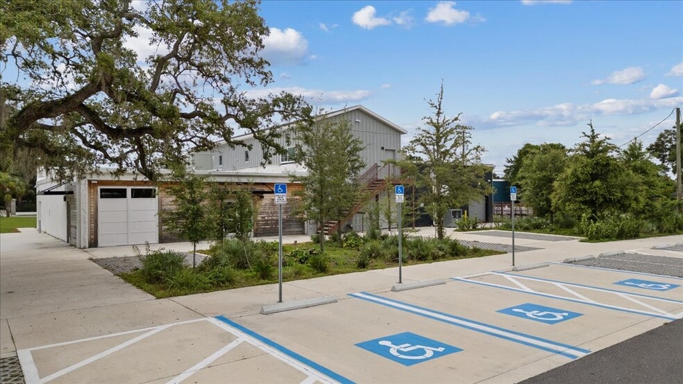 More Photos Of 3800 N Nebraska Ave, Tampa Freestanding For Lease