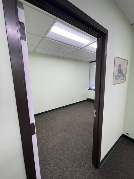More Photos Of 992 High Ridge Rd, Stamford Medical For Lease