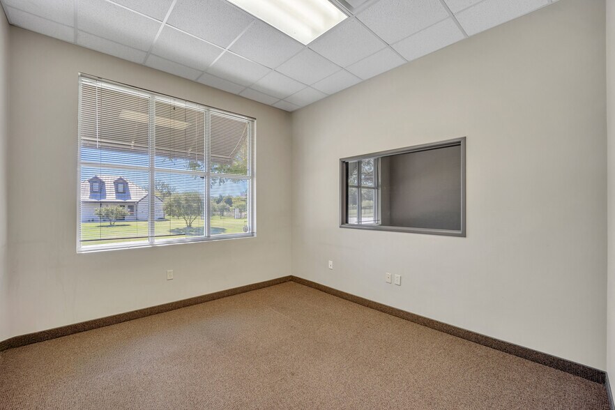 More Photos Of 1804 Owen Ct, Mansfield Light Distribution For Sale