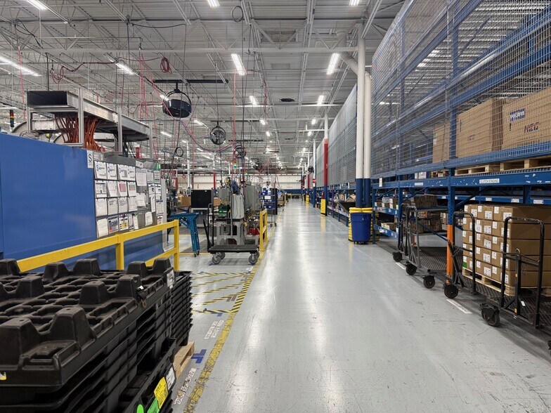 More Photos Of 805 Seminole Ave, Osceola Warehouse For Sale