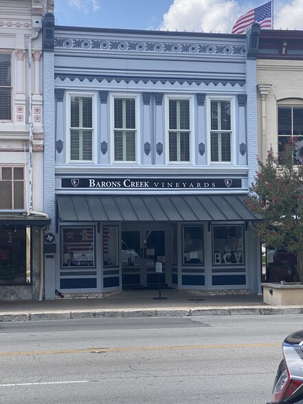 Primary Photo Of 706 S Austin Ave, Georgetown Storefront Retail Office For Lease