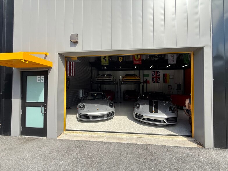 More Photos Of 8752 Atlantic Ave, Delray Beach Industrial For Sale
