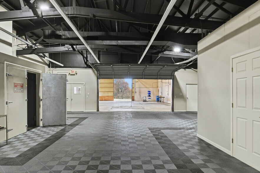 More Photos Of 5427 FM 546, Princeton Warehouse For Lease