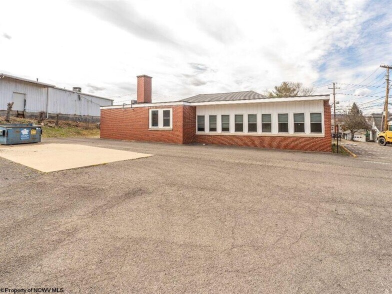 More Photos Of 1433 Dorsey Ave, Morgantown Schools For Sale