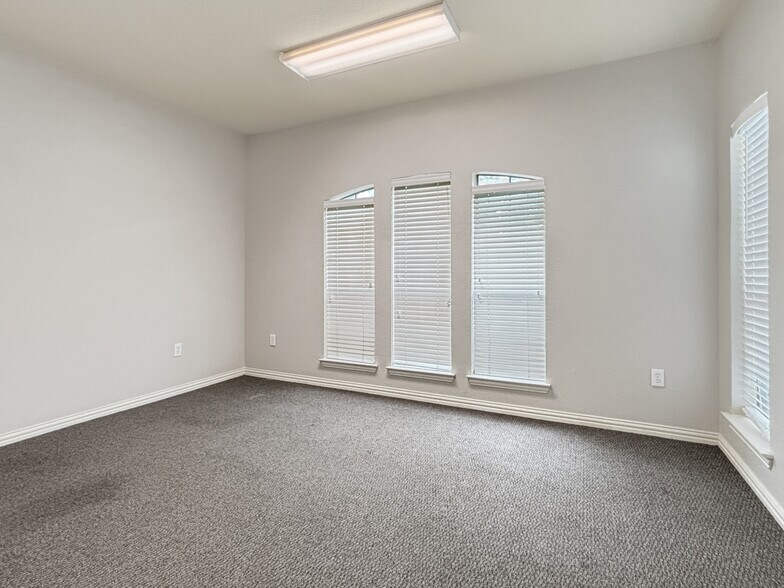 More Photos Of 2438 Lillian Miller Pky, Denton Office For Lease