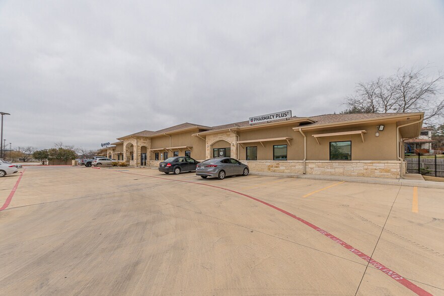 More Photos Of 9026 Culebra Rd, San Antonio Medical For Lease