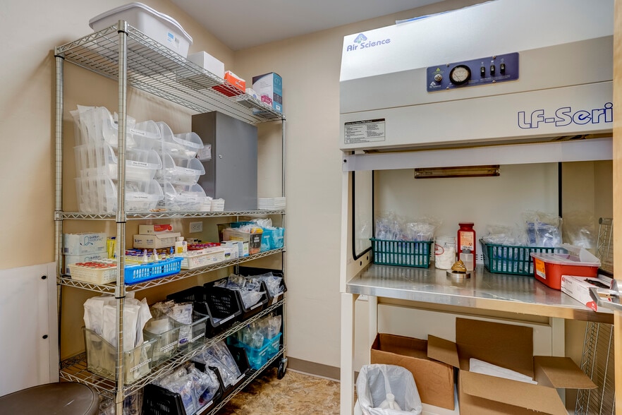 More Photos Of 2001 Excellence Way, Prescott Medical For Sale