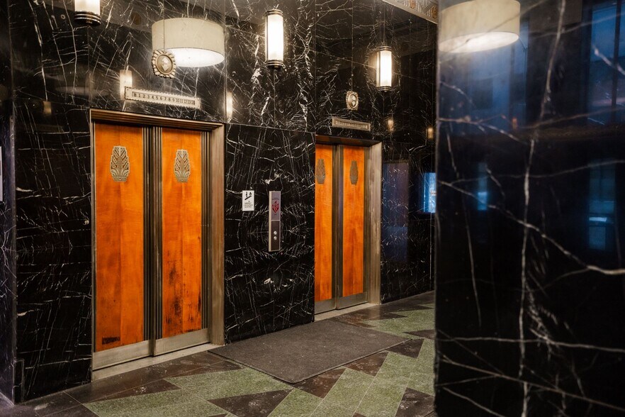 More Photos Of 405 6th Ave, Des Moines Apartments For Lease