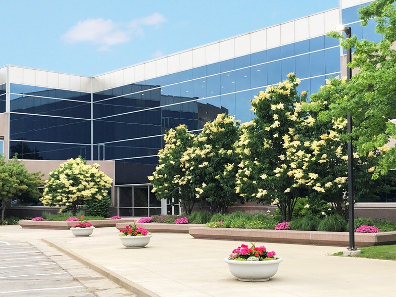 More Photos Of 500 SW 7th St, Des Moines Office For Lease