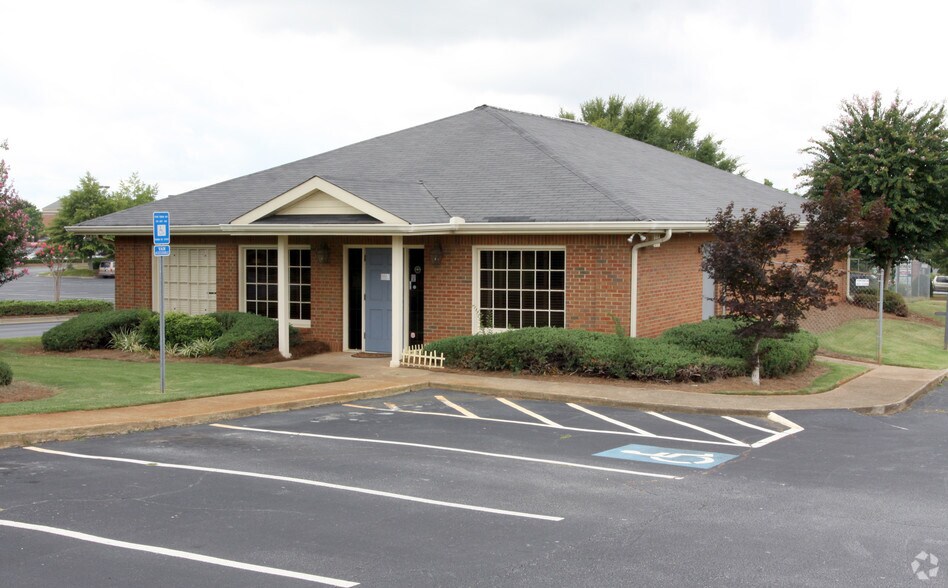 More Photos Of 905 GA-317, Lawrenceville Office For Sale