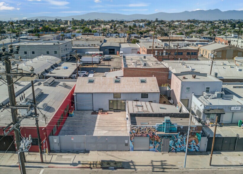 More Photos Of 3475 Union Pacific Ave, Los Angeles Manufacturing For Sale