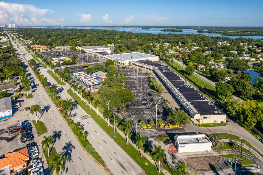 More Photos Of 4901 Palm Beach Blvd, Fort Myers Unknown For Lease