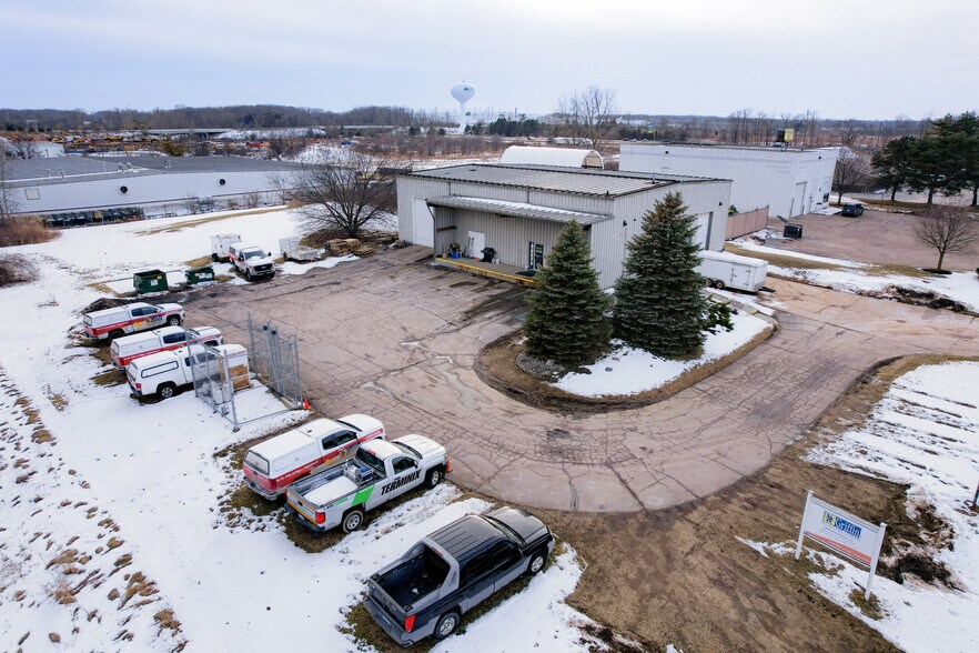 More Photos Of 7807 Lanac St, Lansing Warehouse For Sale