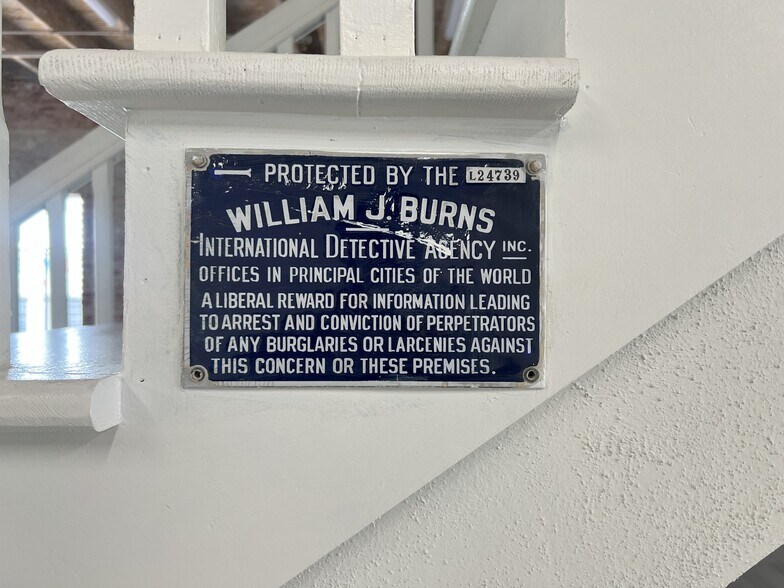 More Photos Of 1801 S Hill St, Los Angeles Industrial For Sale