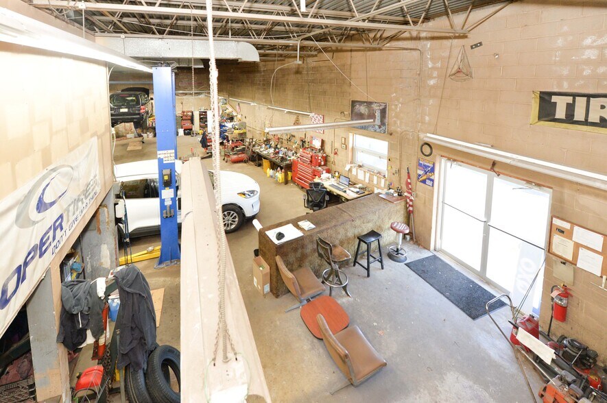 More Photos Of 20 Franklin Tpke, Mahwah Industrial For Lease