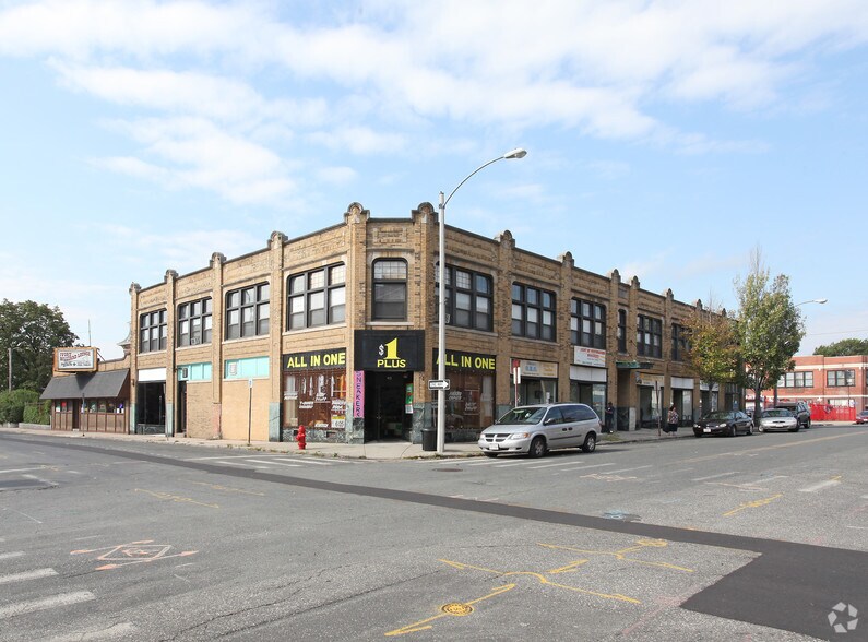 Primary Photo Of 98 Suffolk St, Holyoke Storefront Retail Office For Lease