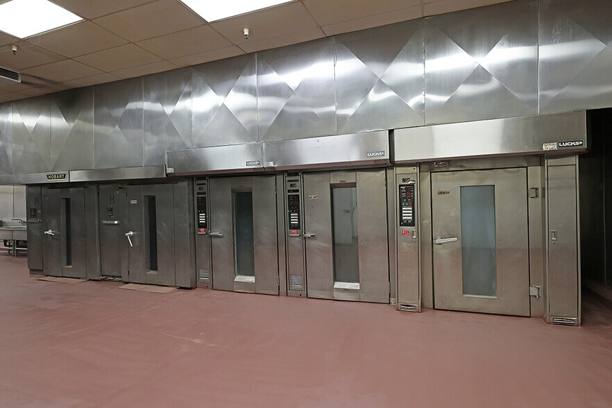 More Photos Of 1530 1st St, San Fernando Manufacturing For Lease