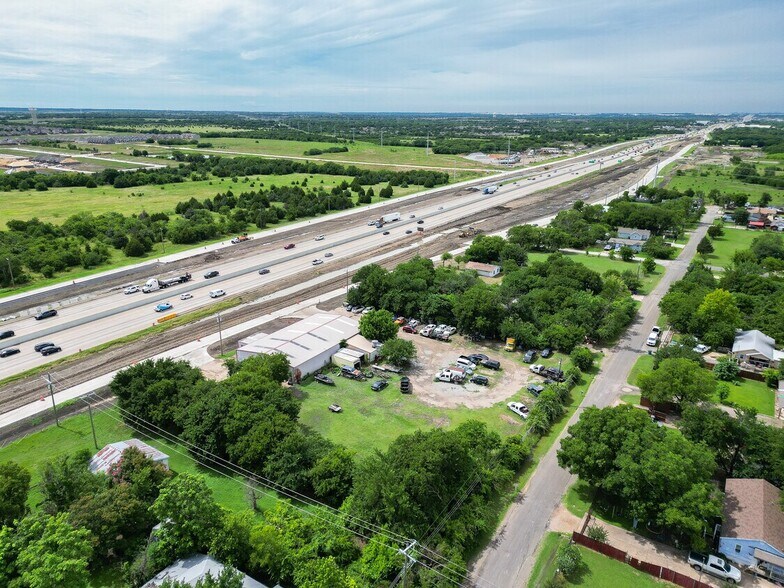 More Photos Of 630 Interstate 35 E Hwy hwy, Red Oak Land For Sale