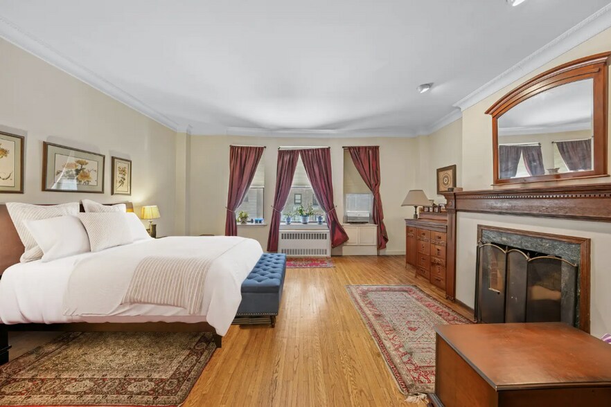 More Photos Of 489 West End Ave, New York Apartments For Sale