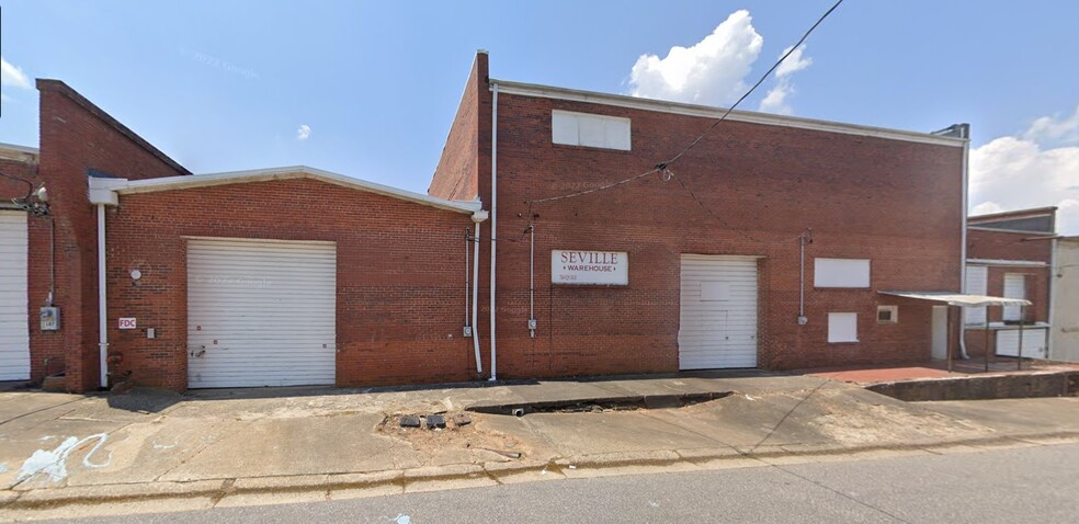 Primary Photo Of 1107 Paola St, Statesville Flex For Lease