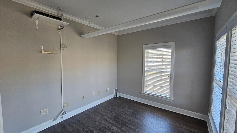 More Photos Of 1830 Peachtree Pky, Cumming Medical For Sale