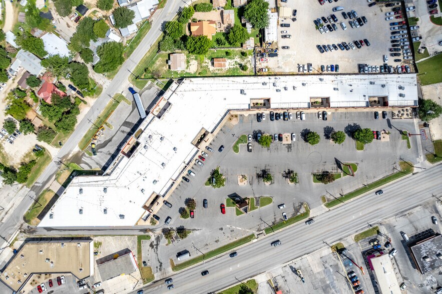 More Photos Of 11803-11855 Perrin Beitel Rd, San Antonio Unknown For Lease