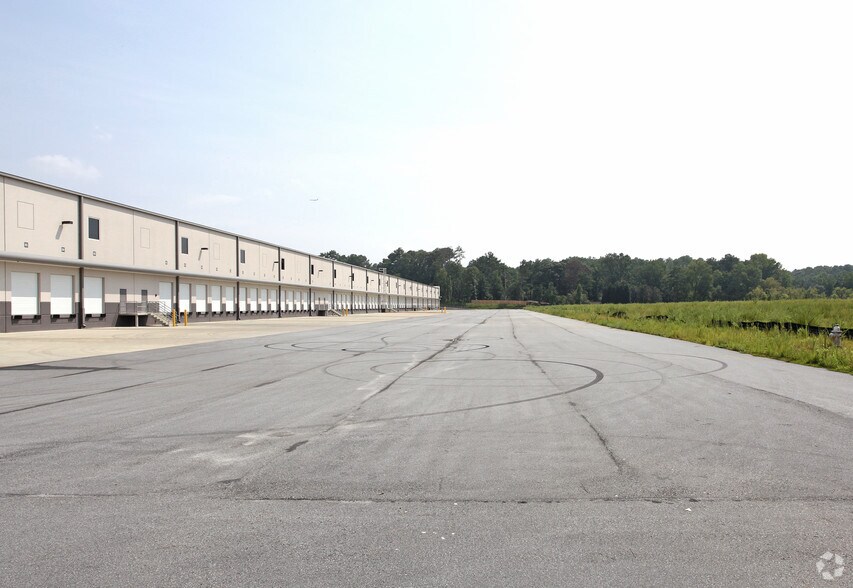 More Photos Of 4125 Welcome All Rd, Atlanta Warehouse For Lease