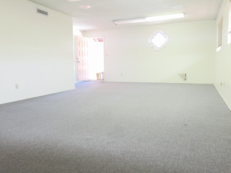 More Photos Of 3335 N 16th St, Phoenix Loft Creative Space For Lease