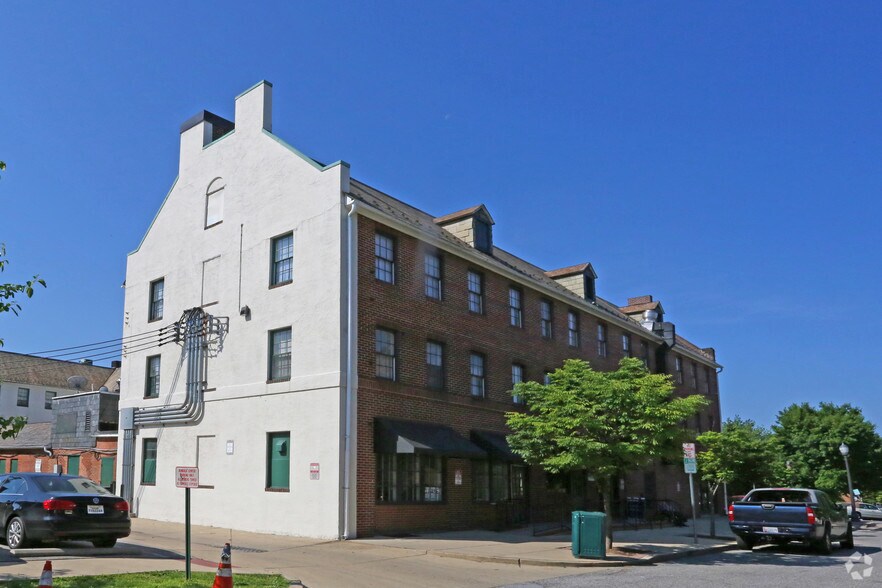 More Photos Of 19-39 Shipping Pl, Dundalk General Retail For Lease