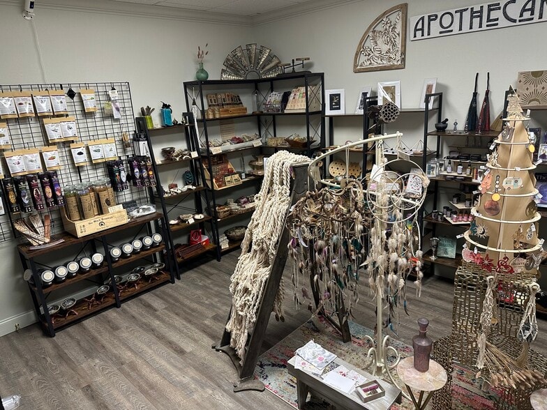 More Photos Of 115 N Tamiami Trl, Nokomis Office For Sale