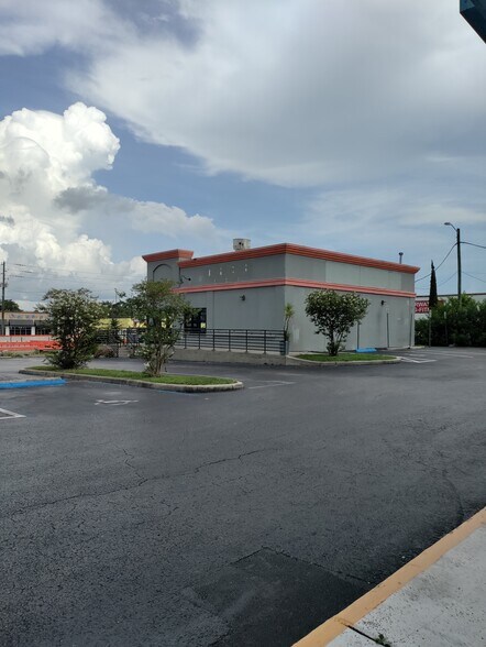 More Photos Of 29835 US Highway 19 N, Clearwater Restaurant For Lease