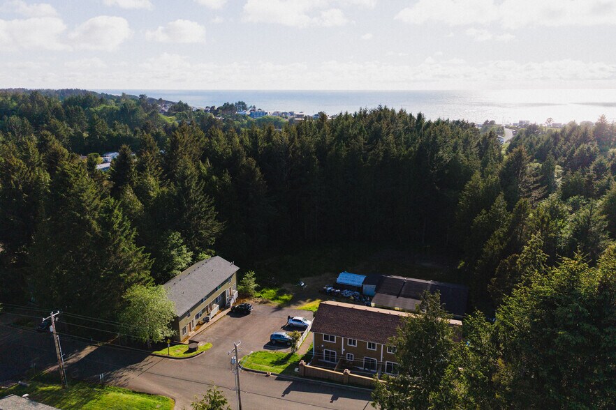 More Photos Of 131 SE Ainslee Ave, Depoe Bay Apartments For Sale