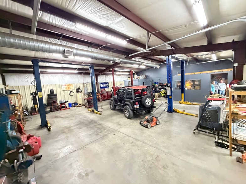 More Photos Of 51 Dexter Rd, Spartanburg Industrial For Lease