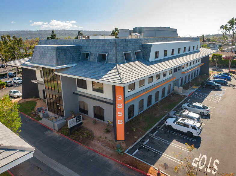 More Photos Of 3848 W Carson St, Torrance Unknown For Lease