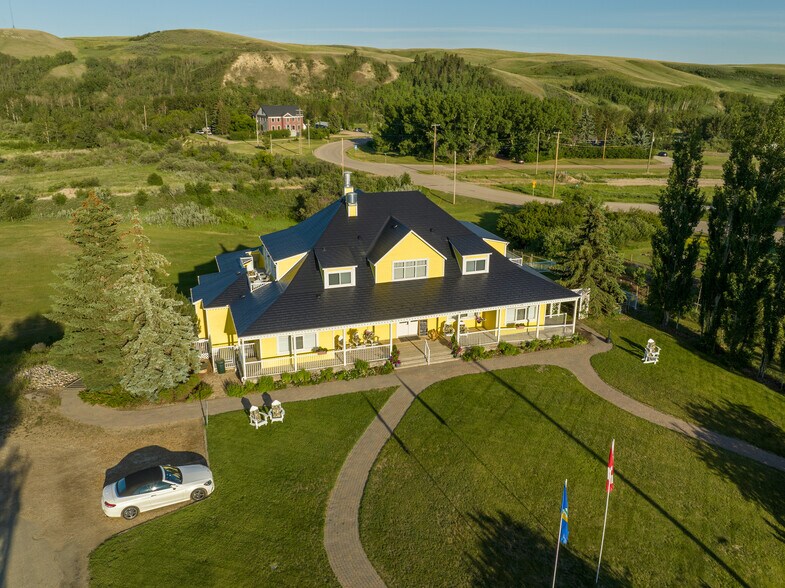 More Photos Of 111 Severn Av, Rosebud Hospitality For Sale
