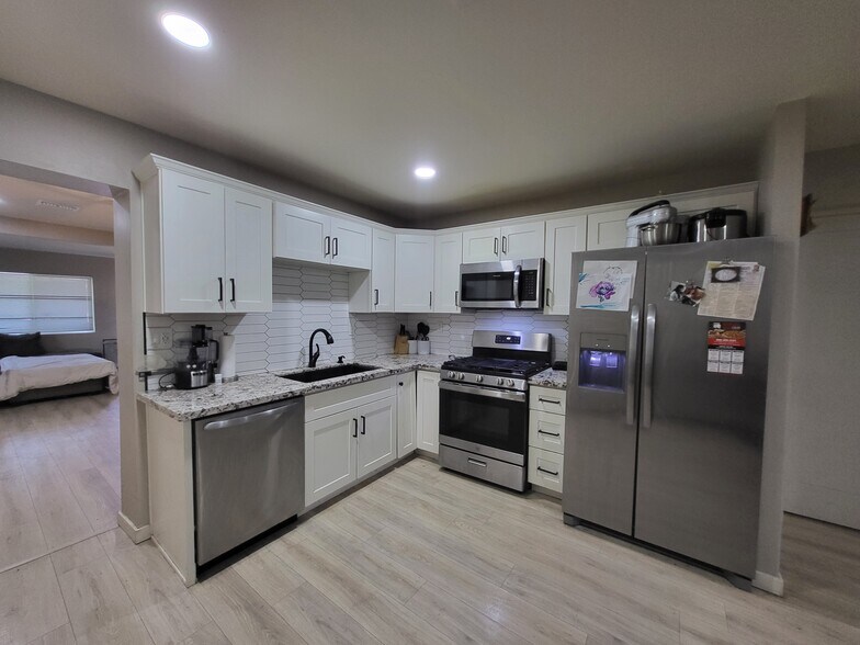 More Photos Of 1827 E 13th St, Tucson Multifamily For Sale