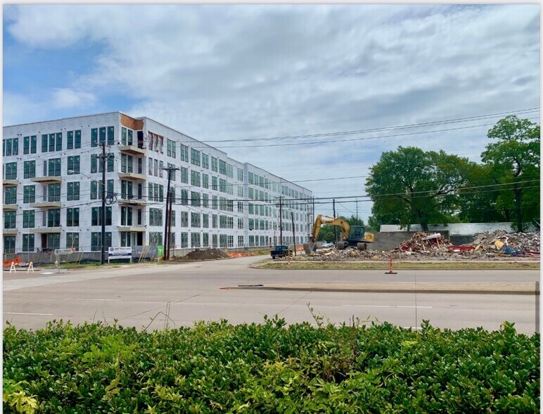 More Photos Of 1616-1620 N Beckley Ave, Dallas Land For Lease